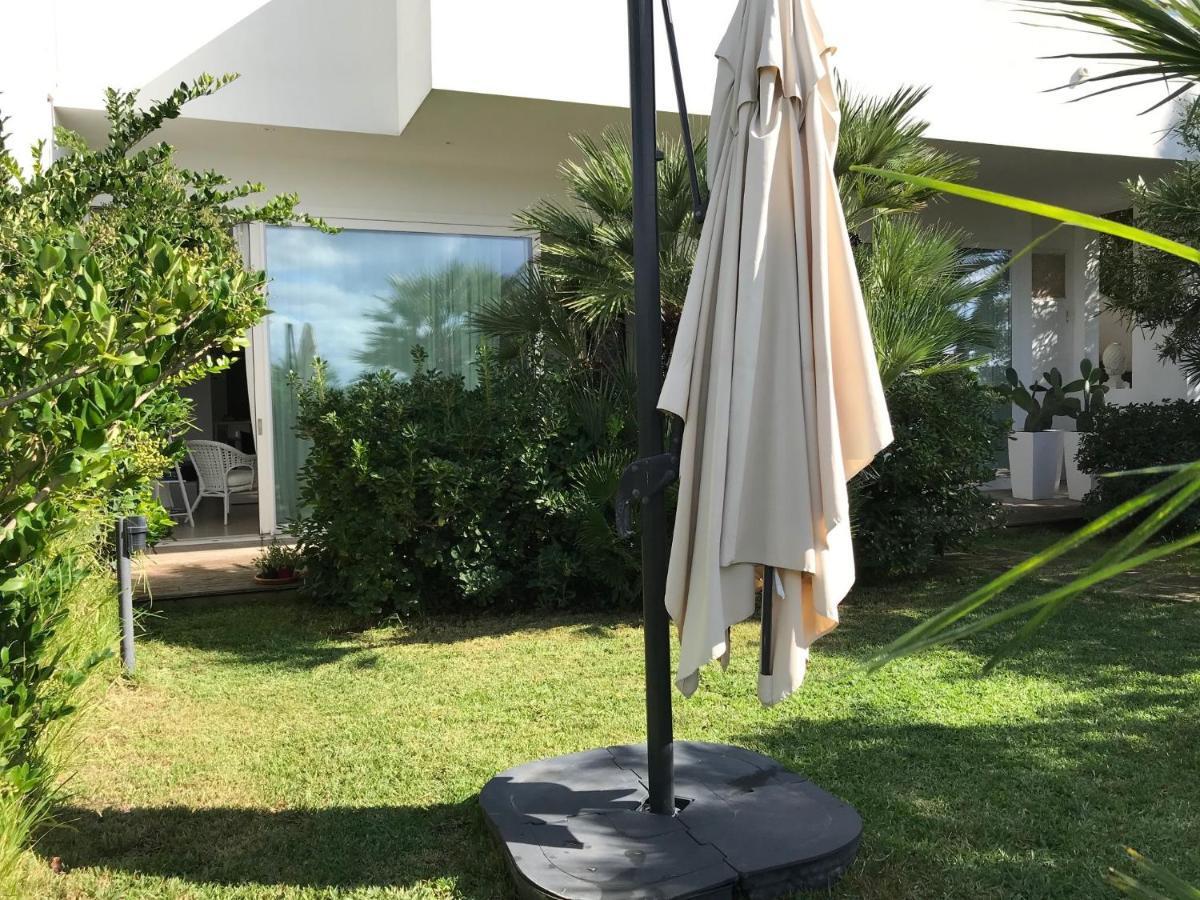 Casa Sugli Scogli Villa Fontane Bianche Buitenkant foto